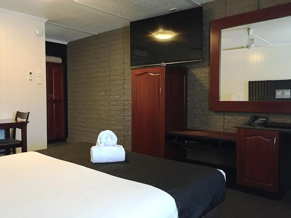 **** Motel Country Plaza Motor Inn Mackay Australia