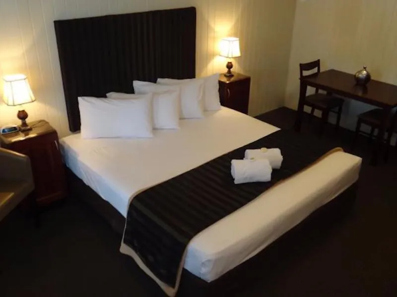 Country Plaza Motor Inn Mackay 4*,